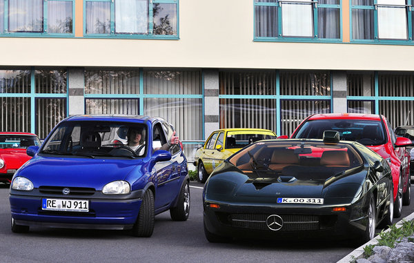 Isdera Imperator CW311 108i    1/3
