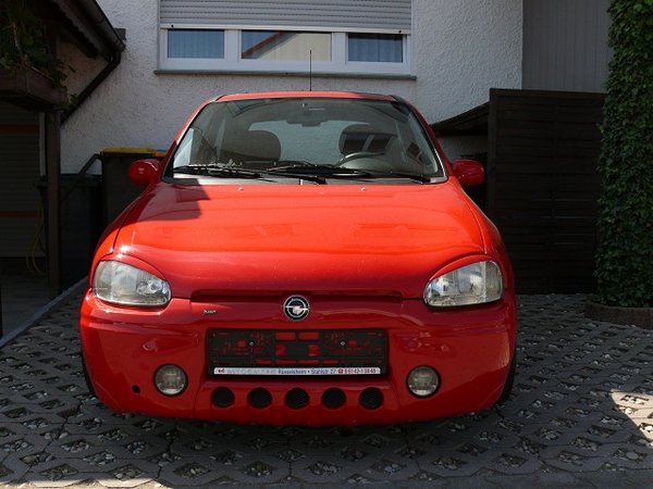 Corsa Front.jpg