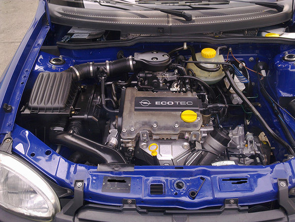10-Motor Kopie.jpg