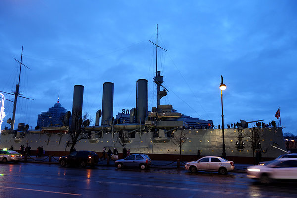 St. Petersburg: Corsa &amp; Panzerkreuzer Aurora