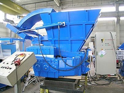 three-shaft-metal-shredder-393688.jpg