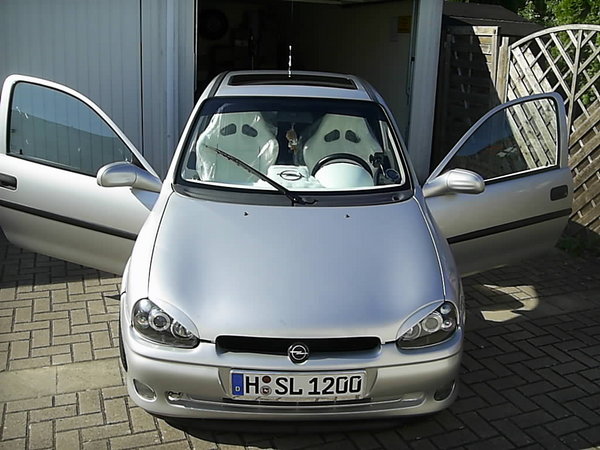 Opel Corsa BT40.JPG