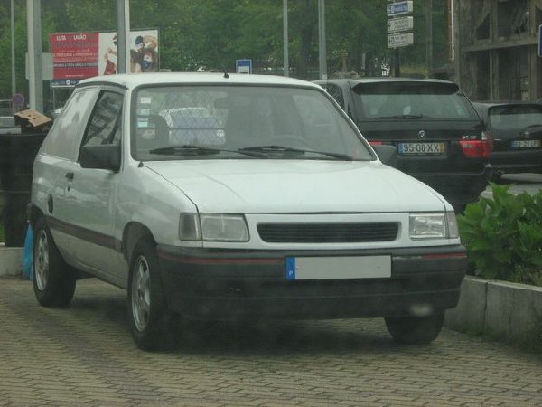 corsa a lfw scheiben zu.jpg